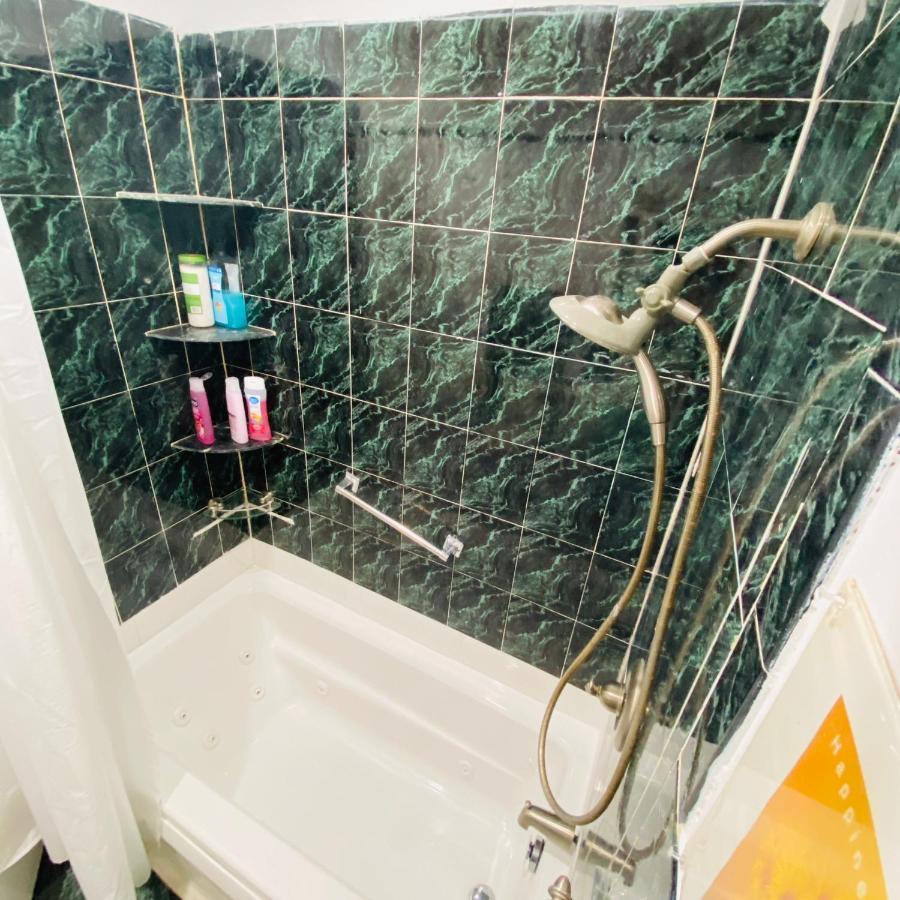Room With Jacuzzi, Massage Seat, And Parking Space, The Best Choices!! شمال بيرغن المظهر الخارجي الصورة
