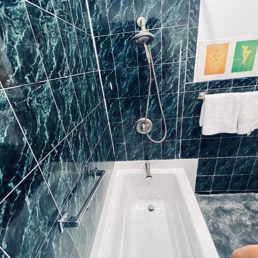 Room With Jacuzzi, Massage Seat, And Parking Space, The Best Choices!! شمال بيرغن المظهر الخارجي الصورة